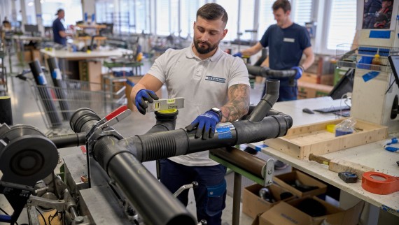 Préfabrication d’un système d’évacuation insonorisé avec Geberit Silent-db20 Préfabrication d’un système d’évacuation insonorisé avec Geberit Silent-db20