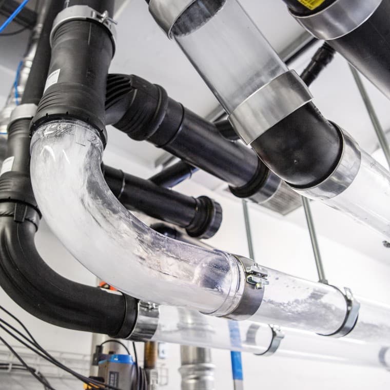 Der Geberit Testturm in Jona, Schweiz Der Geberit Testturm in Jona, Schweiz