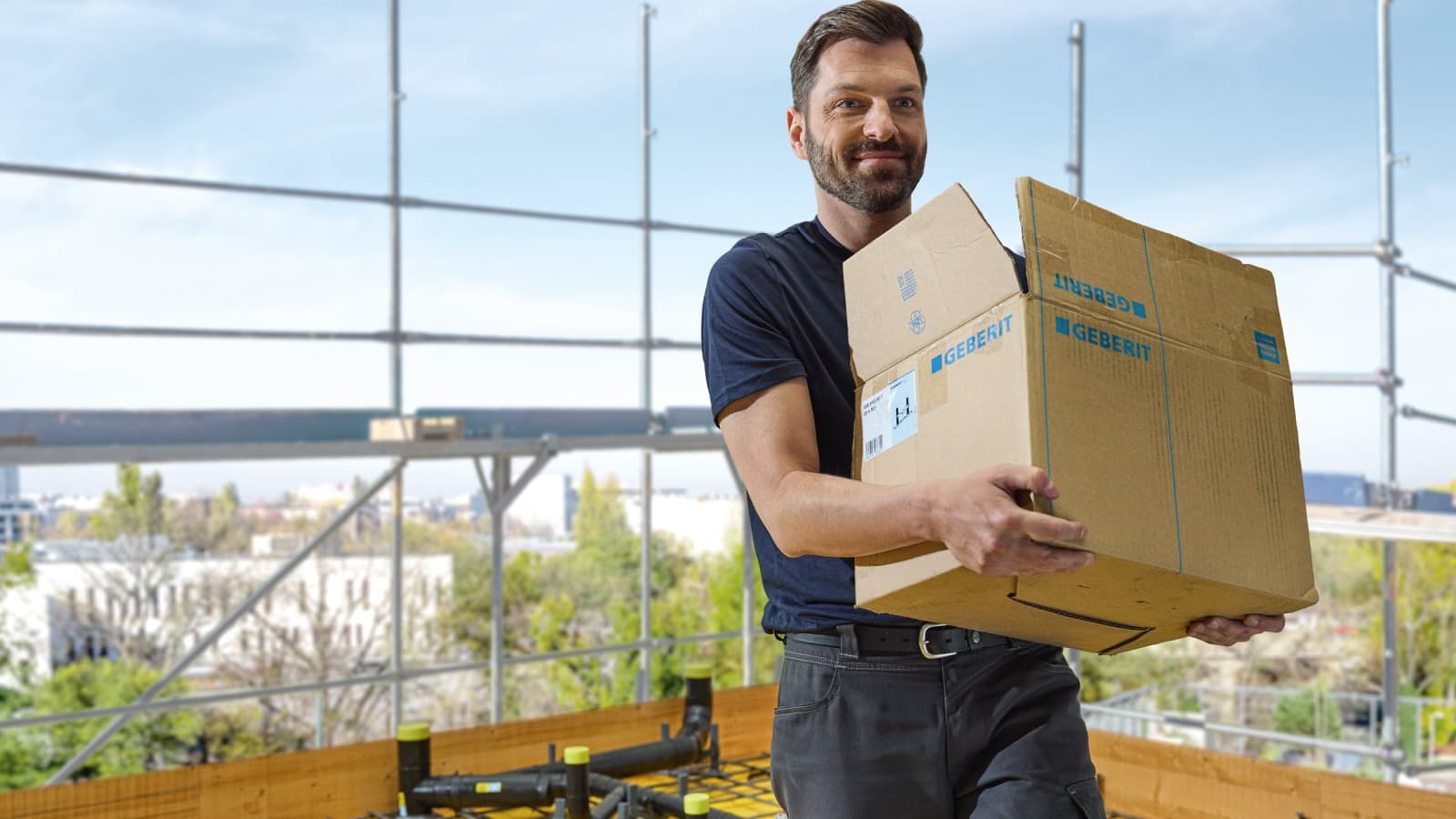 Le support Geberit à sceller dans le béton est plus facile à transporter Le support Geberit à sceller dans le béton est plus facile à transporter